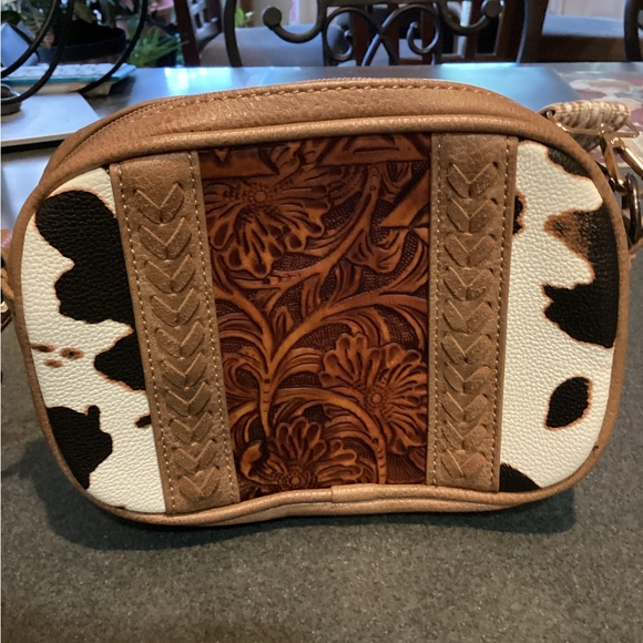 Montana West Tan and Brown Crossbody Bag - Picture 2 of 5